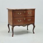 1390 3381 CHEST OF DRAWERS